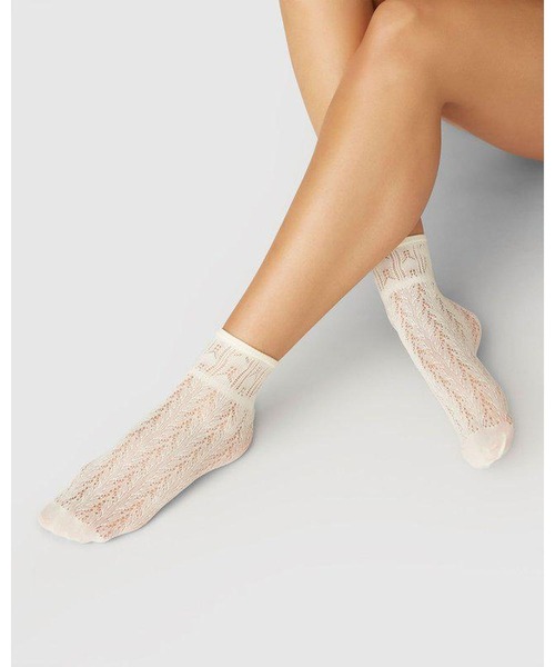 SWEDISH STOCKING(スウェディッシュストッキングス)の「Erica Crochet Socks Ivory(ソックス/靴下・レディース・アイボリー・ONE SIZE)」の3枚目の写真