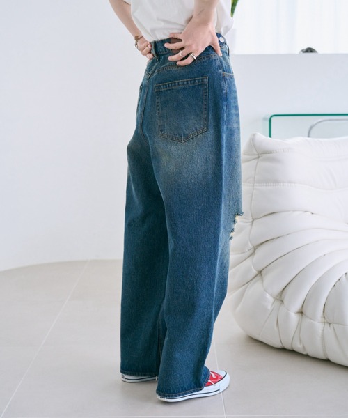 unclip（アンクリップ）の「ワイドデニムパンツ（デニムパンツ・レディース・ネイビー/サックスブルー・LARGE/MEDIUM）」の6枚目の写真