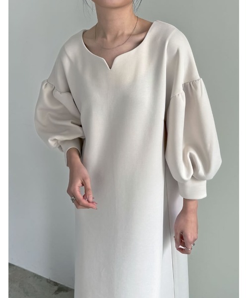 Re:EDIT（リエディ）の「[低身長サイズ有][イージーケア]2WAYダンボールハートネックパフスリーブナローワンピース（ワンピース・レディース・ブラック/アイボリー・SHORT/MEDIUM/LARGE）」の12枚目の写真