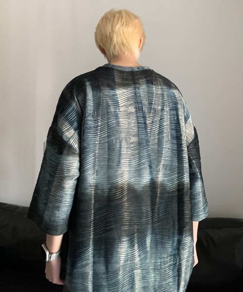 neos(ネオス)の「【FVLMEN】wave emboss border gradation tie dye tee/ウェーブ エンボス ボーダー グラデーション タイダイ T(Tシャツ/カットソー・メンズ・グリーン/ネイビー・X-LARGE/LARGE/MEDIUM)」の9枚目の写真