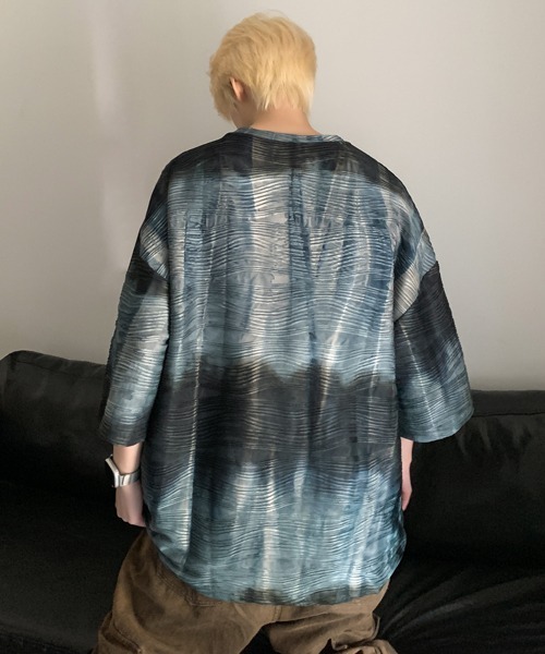 neos(ネオス)の「【FVLMEN】wave emboss border gradation tie dye tee/ウェーブ エンボス ボーダー グラデーション タイダイ T(Tシャツ/カットソー・メンズ・グリーン/ネイビー・X-LARGE/LARGE/MEDIUM)」の7枚目の写真