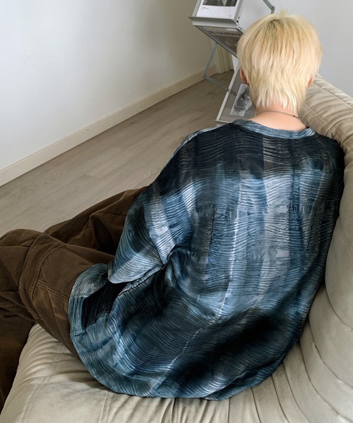 neos(ネオス)の「【FVLMEN】wave emboss border gradation tie dye tee/ウェーブ エンボス ボーダー グラデーション タイダイ T(Tシャツ/カットソー・メンズ・グリーン/ネイビー・X-LARGE/LARGE/MEDIUM)」の16枚目の写真