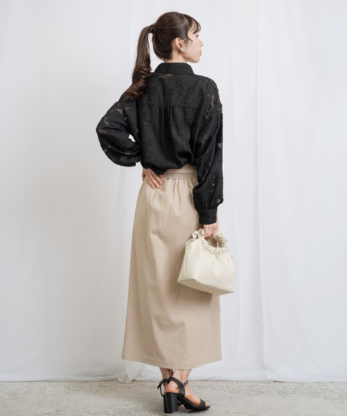 ANNA LUNA（アンナルナ）の「【ANNA LUNA】すっきりとしたIラインシルエットのベルト付きラップ風スカート（スカート・レディース・ベージュ/ブラック・MEDIUM/LARGE）」の4枚目の写真