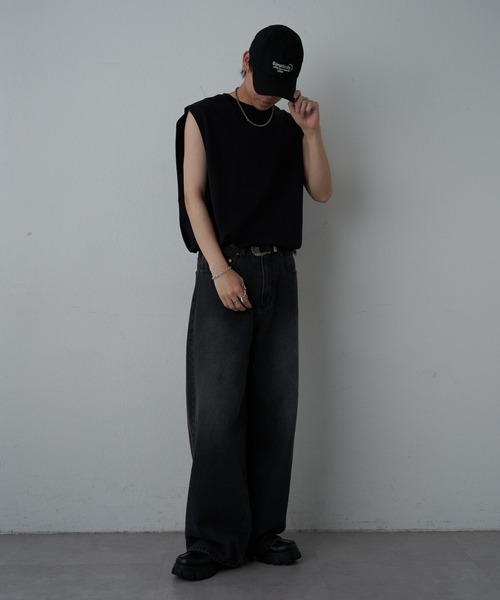 COLONY 2139(コロニートゥーワンスリーナイン)の「スマート変形ノースリーブT(Tシャツ/カットソー・メンズ・ホワイト/ブラック・MEDIUM/LARGE)」の10枚目の写真