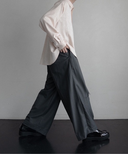 CASPER JOHN(キャスパージョン)の「Various loose shirts -flower jacquard-/バリアスルーズシャツ -フラワージャガード-(シャツ/ブラウス・メンズ・ネイビー/レッド/ブラック/アイボリー・LARGE/MEDIUM/SMALL/X-SMALL)」の9枚目の写真