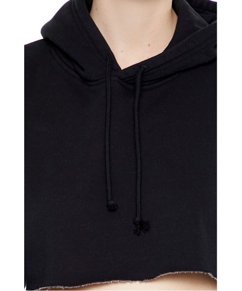 FOREVER 21（フォーエバー トゥエンティーワン）の「裏毛ショートパーカー（スウェット・レディース・ベージュ/ブラック/グリーン・LARGE/MEDIUM/SMALL）」の5枚目の写真