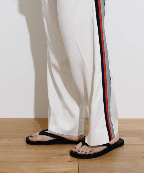 Indosole(インドソール)の「indosole Pable FLIP FLOPS 2(サンダル・レディース・インディゴブルー/ブラック/オフホワイト・4/6/8)」の7枚目の写真