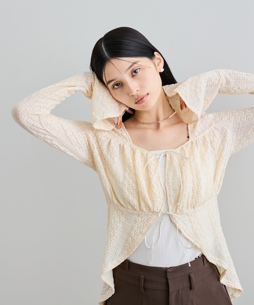 VIS（ビス）の「【洗える】フリルレースブラウス（シャツ/ブラウス・レディース・ブラック/オフホワイト・FREE）」の4枚目の写真