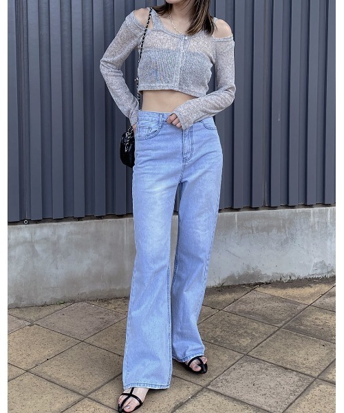 Reurie'（レウリィ）の「オフショルダーシアーカーディガン／off shoulder sheer cardigan 長袖 クルーネック サマーニット フロントボタン レイヤード メランジ 大人カジュアル シンプル 韓国 Y2K バレエコア グレー ライトグレー（Tシャツ/カットソー・レディース・グレー・FREE）」の2枚目の写真