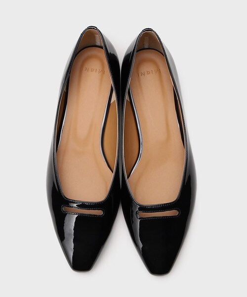 INDIVI（インディヴィ）の「◆【合皮】エナメルフラットパンプス（その他シューズ・レディース・ブラック/ブラウン系その他・25/35/45）」の6枚目の写真