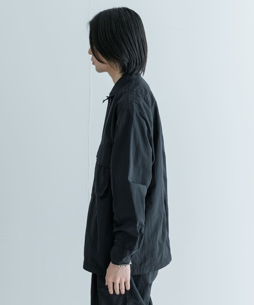 URBAN RESEARCH（アーバンリサーチ）の「ナイロンタッサーワークシャツ（シャツ/ブラウス・メンズ・ネイビー/ブラック・MEDIUM/LARGE）」の3枚目の写真