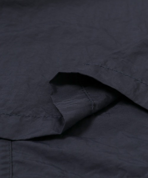 URBAN RESEARCH（アーバンリサーチ）の「ナイロンタッサーワークシャツ（シャツ/ブラウス・メンズ・ネイビー/ブラック・MEDIUM/LARGE）」の10枚目の写真