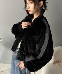 mily bilet（ミウィビレット）の「【mily bilet】上質な肌触り、スタイリッシュアウター。ジャガードテープ使いドロスト付き指穴シャギーファーブルゾン（ブルゾン）」