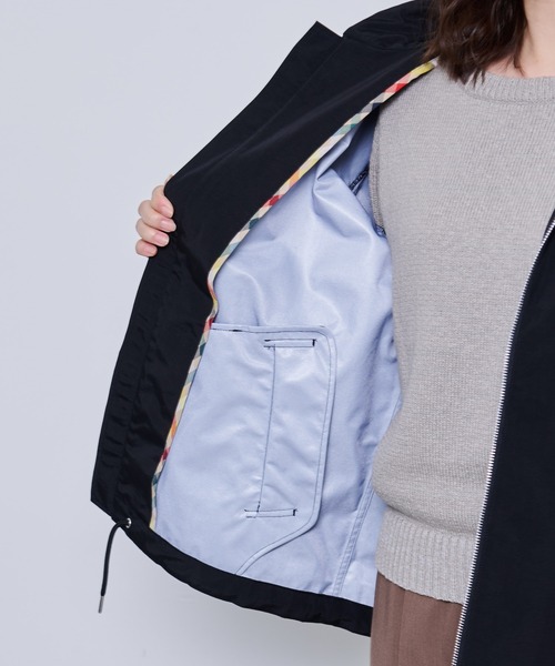 Arnold Palmer（アーノルドパーマー）の「アンブレラ スペック シェア フードジャケット（ブルゾン・レディース・ブラック/ベージュ・XS/S/M/L/LL）」の7枚目の写真