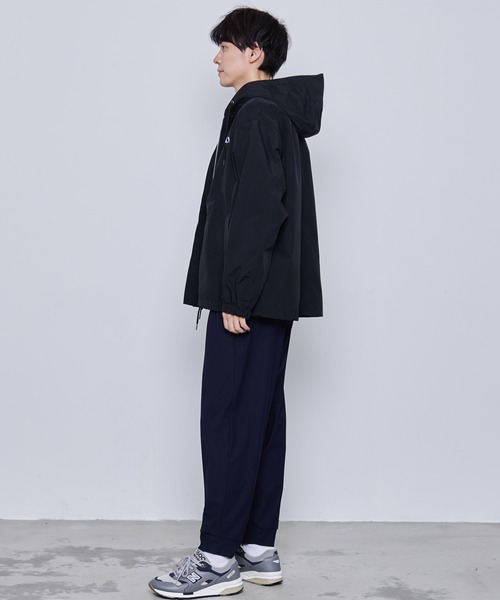 Arnold Palmer（アーノルドパーマー）の「アンブレラ スペック シェア フードジャケット（ブルゾン・レディース・ブラック/ベージュ・XS/S/M/L/LL）」の5枚目の写真