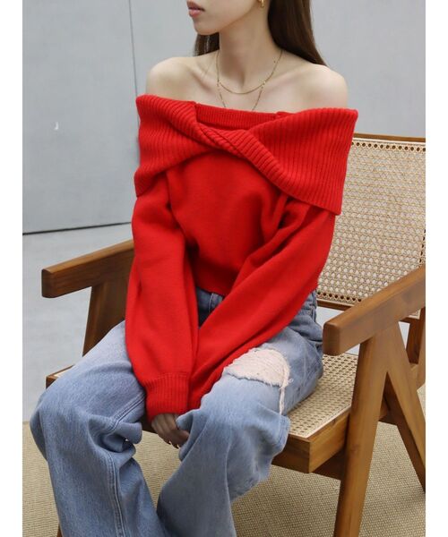 EVRIS（エヴリス）の「ツイストオフショルダーニットトップス（ニット/セーター・レディース・グレー/ブラック/レッド・FREE）」の7枚目の写真