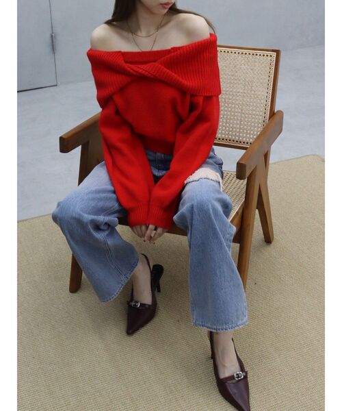 EVRIS（エヴリス）の「ツイストオフショルダーニットトップス（ニット/セーター・レディース・グレー/ブラック/レッド・FREE）」の8枚目の写真