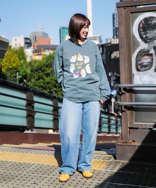 Disney(ディズニー)の「【DISNEY/ディズニー】「ピーター・パン」「7人のこびと」パウダーブリーチ加工 ビッグシルエットロンT ドロップショルダー オーバーサイズ ヴィンテージ加工(Tシャツ/カットソー・メンズ・グレー系その他/グレー系その他2/ブルー系その他/グリーン系その他2・MEDIUM/LARGE)」の16枚目の写真