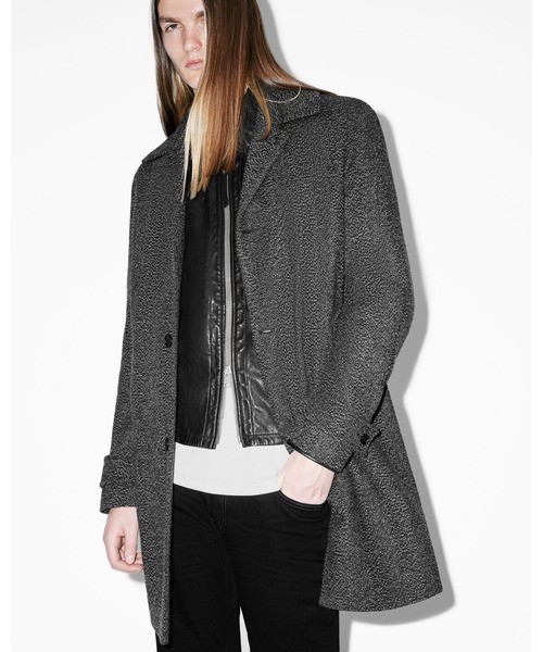 ALLSAINTS（オールセインツ）の「FINCHER HERRINGBONE CASHMERE BLEND COAT | FINCHER ヘリンボーン カシミヤ ブレンド コート（チェスターコート・メンズ・ブラウン・36/34/38）」の4枚目の写真