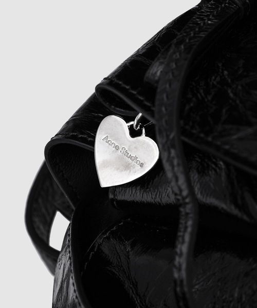 Acne Studios（アクネストゥディオズ）の「FN-WN-BAGS000471（ハンドバッグ・レディース・ブラック・ONE SIZE）」の6枚目の写真