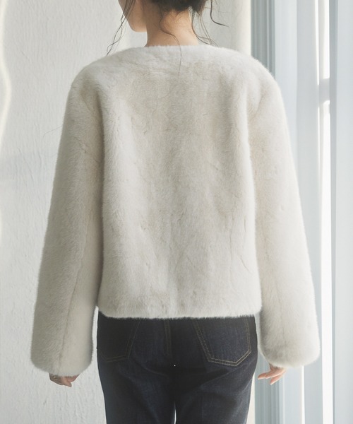 もこもこフェイクファーノーカラージャケット（ノーカラージャケット