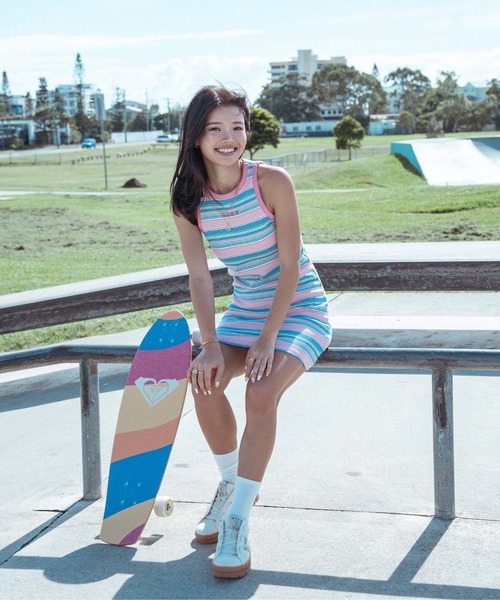 ROXY（ロキシー）の「PLAYFULL DRESS/ロキシータイトボーダーワンピース（ワンピース・レディース・グレー/ブルー/ブラック/ピンク・LARGE/MEDIUM/SMALL）」の4枚目の写真