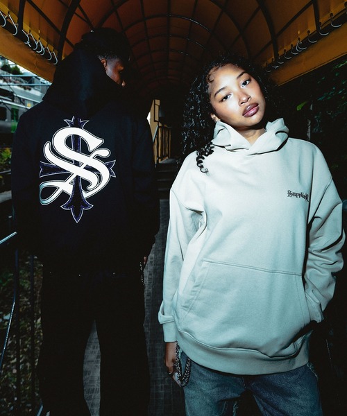 SUPPLIER Outline Cross Hoodie ブラック　パーカー Outline Cross Hoodie｜SUPPLIER｜フーディー