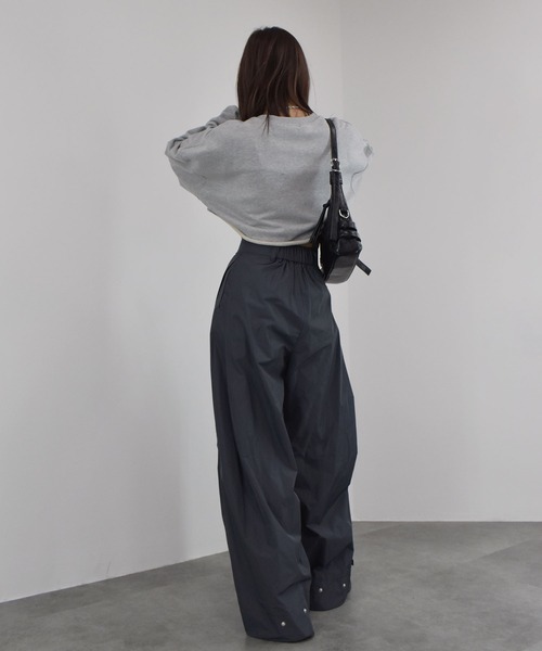 セール】【ZOZO限定】クロップドダメージデザインスウェット