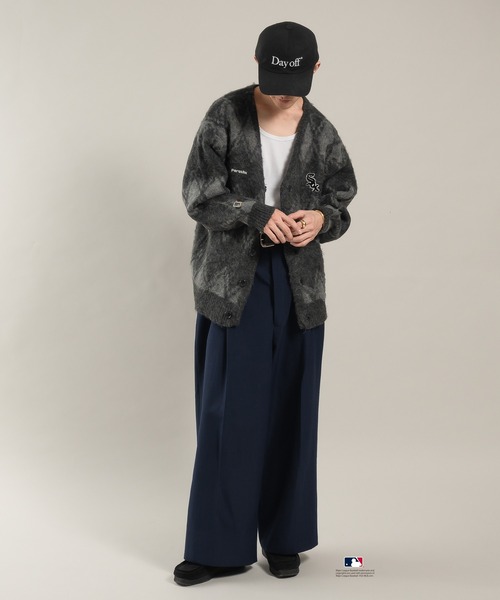 Perushu（ペルーシュ）の「Perushu × MLB コラボアーガイルシャギーニットカーディガン（カーディガン/ボレロ・メンズ・ダークブラウン/ネイビー/ブラック・MEDIUM/LARGE）」の13枚目の写真