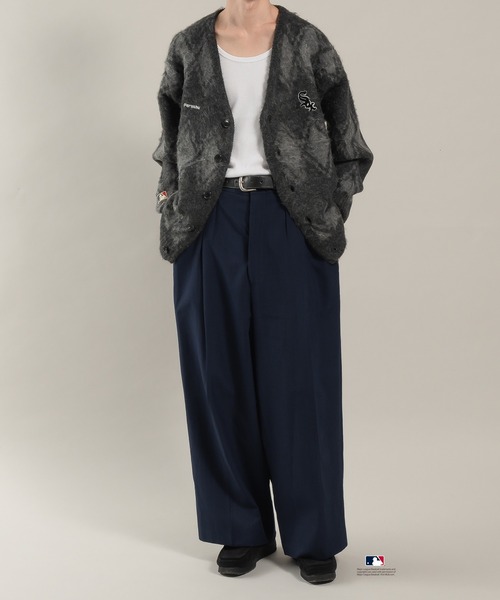 Perushu（ペルーシュ）の「Perushu × MLB コラボアーガイルシャギーニットカーディガン（カーディガン/ボレロ・メンズ・ダークブラウン/ネイビー/ブラック・MEDIUM/LARGE）」の10枚目の写真