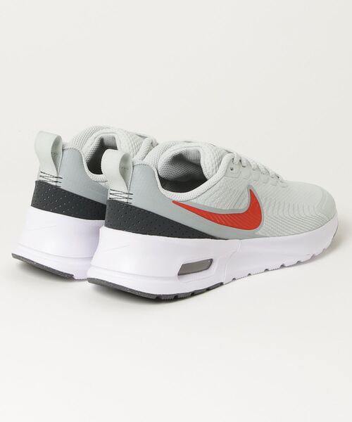 NIKE(ナイキ)の「ナイキ NIKE ナイキ エア マックス NUAXIS(スニーカー・メンズ・グレー・25.0cm/25.5cm/26.0cm/26.5cm/27.0cm/27.5cm/28.0cm)」の2枚目の写真