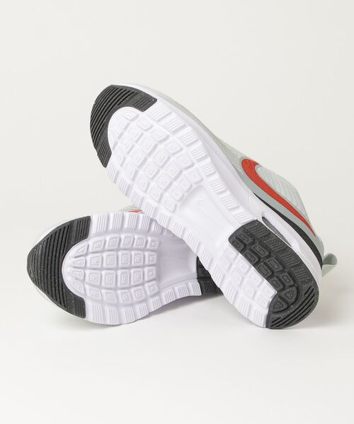 NIKE(ナイキ)の「ナイキ NIKE ナイキ エア マックス NUAXIS(スニーカー・メンズ・グレー・25.0cm/25.5cm/26.0cm/26.5cm/27.0cm/27.5cm/28.0cm)」の3枚目の写真