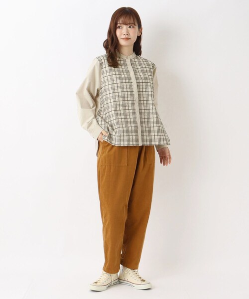 one'sterrace(ワンズテラス)の「フランネルチェック柄 刺繍シャツブラウス(シャツ/ブラウス・レディース・ベージュ系8/ネイビー系5・02)」の11枚目の写真