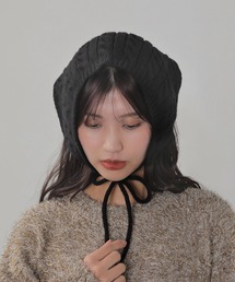 Monocoro toppi（モノコロトッピ）の「ケーブル編み バブーシュカ（ニットキャップ/ビーニー）」