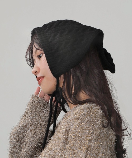 ケーブル編み バブーシュカ（ニットキャップ/ビーニー）｜Monocoro