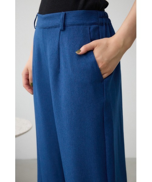 AZUL by moussy(アズールバイマウジー)の「ベーシックリラックスワイドパンツ(スラックス・レディース・ブラック/グレー/ネイビー・FREE)」の4枚目の写真