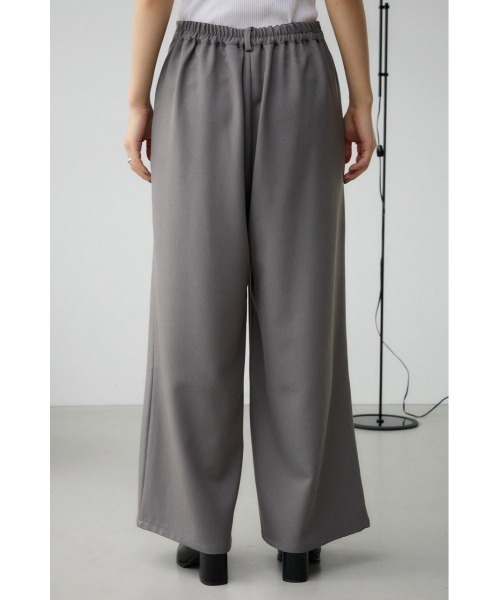 AZUL by moussy(アズールバイマウジー)の「ベーシックリラックスワイドパンツ(スラックス・レディース・ブラック/グレー/ネイビー・FREE)」の21枚目の写真