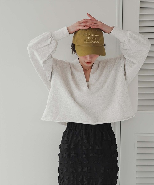 titivate（ティティベイト）の「深Vネックスウェットプルオーバー（スウェット・レディース・チャコール/オートミール/グレー/クリーム/ネイビー・M/L）」の18枚目の写真