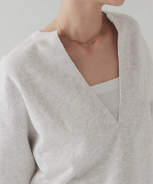 titivate（ティティベイト）の「深Vネックスウェットプルオーバー（スウェット・レディース・チャコール/オートミール/グレー/クリーム/ネイビー・M/L）」の14枚目の写真