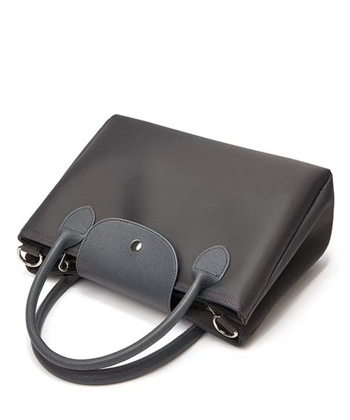 folka(フォルカ)の「3-11E93 トップハンドル ナイロントートバック ショルダーバッグ(トートバッグ・レディース・ブラック/ダークブラウン/キャメル/ダークグレー/ネイビー/ベージュ・ONESIZE)」の7枚目の写真