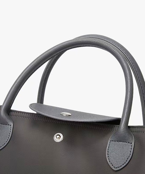 folka(フォルカ)の「3-11E93 トップハンドル ナイロントートバック ショルダーバッグ(トートバッグ・レディース・ブラック/ダークブラウン/キャメル/ダークグレー/ネイビー/ベージュ・ONESIZE)」の9枚目の写真