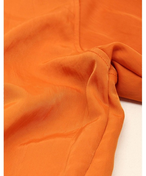 RNA(アールエヌエー)の「J2136 メニポケアウトドアジャケット(ブルゾン・レディース・オレンジ/ブラック/ホワイト・MEDIUM)」の6枚目の写真