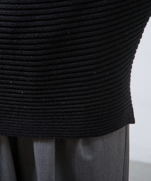 COLONY 2139（コロニートゥーワンスリーナイン）の「ラメ混ドルマンニットプルオーバー（ニット/セーター・レディース・ブラック/グレー/ベージュ/ライトグレー・FREE）」の15枚目の写真