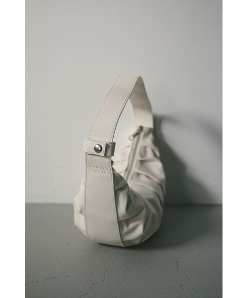 STYLEMIXER（スタイルミキサー）の「ドロップギャザーバッグ（ハンドバッグ・レディース・ホワイト/ブラック/イエロー・FREE）」の7枚目の写真