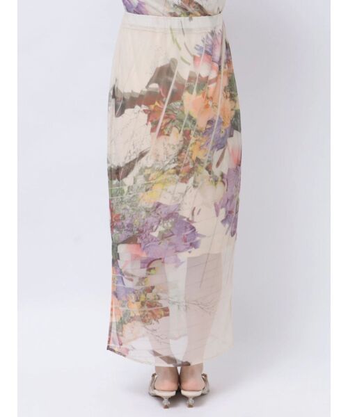 LAGUNAMOON(ラグナムーン)の「【DELIGENCE PARLOURコラボ】アートフラワープリントシアースカート(スカート・レディース・ベージュ/ライトグレー・FREE)」の15枚目の写真