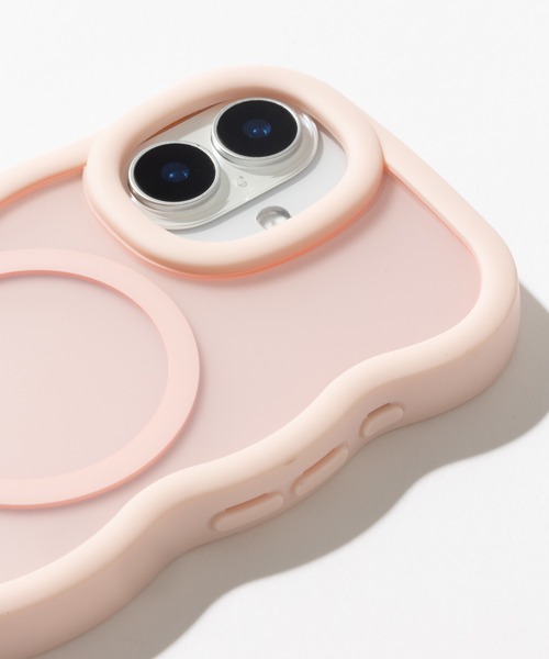 emonique（エモニーク）の「iPhoneケース カバー うねうね TPUシリコン素材 マット Magsafe対応【12/13/14/14pro/15/15pro/16/16pro/16E/17/17p/Air対応】（スマホケース/カバー・レディース・ピンク/パープル/ブラック/グレー/フューシャピンク/ブラウン・iPhone 12/iPhone 14/iPhone 16/iPhone 16 Pro/iPhone 14 Pro/iPhone 15/iPhone 13/iPhone 15 Pro/iPhone 16e/iPhone 17/iPhone 17 Pro/iPhone Air）」の20枚目の写真