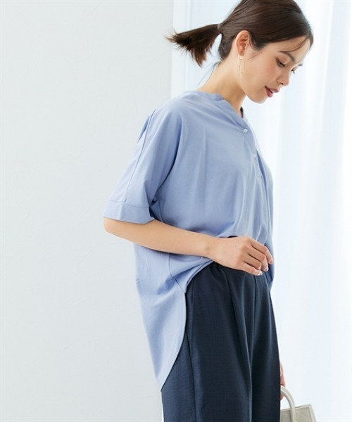 7days Life Styling（セブンデイズライフスタイリング）の「ブラウス見えシルケットポンチスキッパーチュニックカットソートップス<大きいサイズ有>（Tシャツ/カットソー・レディース・グレイッシュベージュ/ブラック/サックスブルー/オフホワイト・S/M/L/LL/3L）」の19枚目の写真