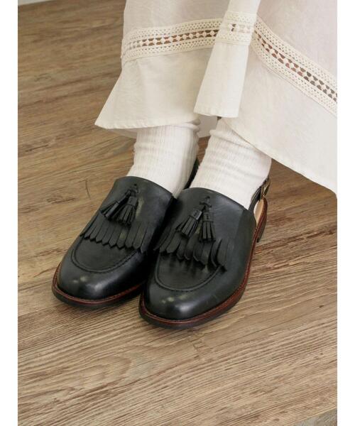 TSUHARU by Samansa Mos2(ツハルバイサマンサモスモス)の「タッセルサンダル(ドレスシューズ・レディース・ブラック・S/M/L)」の2枚目の写真