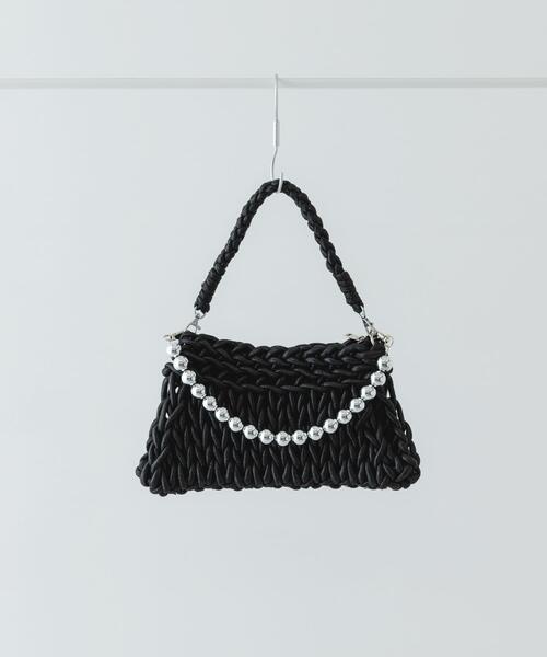 RODE SKO(ロデスコ)の「ボールチェーン付き編み込みバッグ(ハンドバッグ・レディース・シルバー/ブラック・ONE)」の1枚目の写真