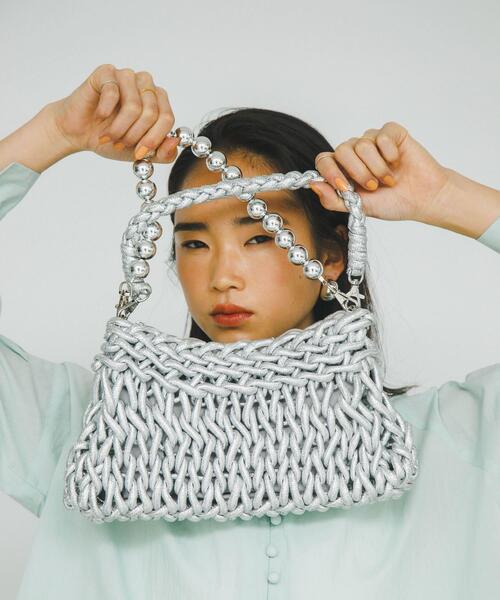 RODE SKO(ロデスコ)の「ボールチェーン付き編み込みバッグ(ハンドバッグ・レディース・シルバー/ブラック・ONE)」の21枚目の写真